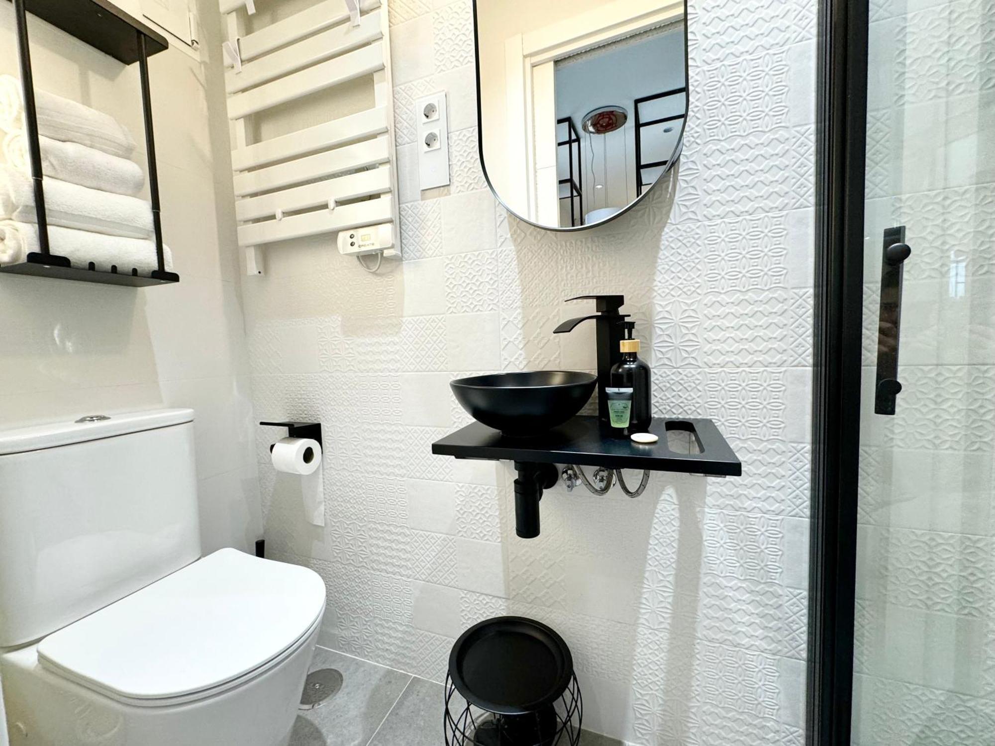 Luxury Flat City Center Full Equipe Non Touristic Madri Exterior foto